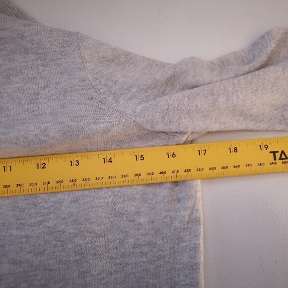 Reitmans Ladies Size XS Lightweight Light Grey Open Cardigan - Picture 8 of 10